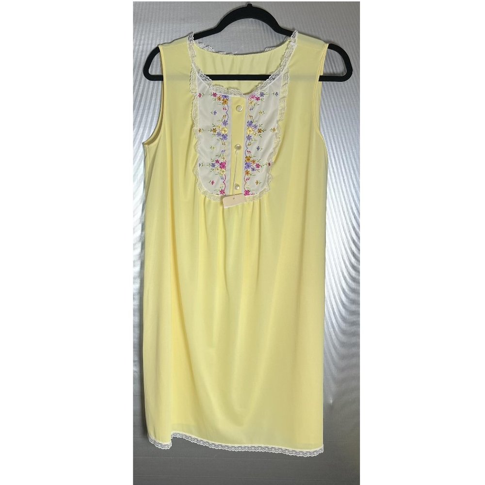 Vintage Vanity Fair Yellow & White Lace Embroidered Floral Nightgown New